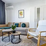 Free Parking - Adm Warm Spacious In Center, Coffee, Ac, Wifi Daire *