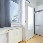 Free Parking - Adm Warm Spacious In Center, Coffee, Ac, Wifi Apartment *