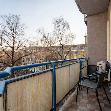 Free Parking - Adm Warm Spacious In Center, Coffee, Ac, Wifi *