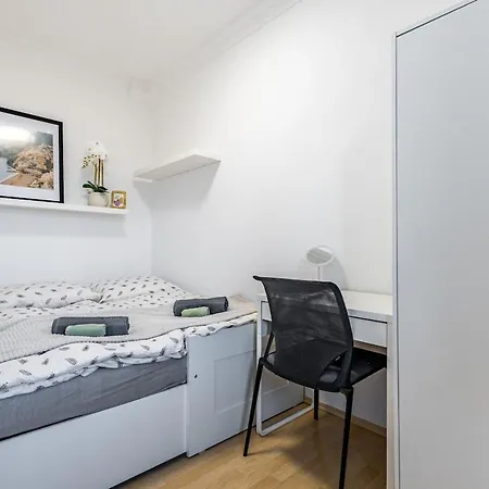 Apartmán Free Parking - Adm Warm Spacious In Center, Coffee, Ac, Wifi Bratislava