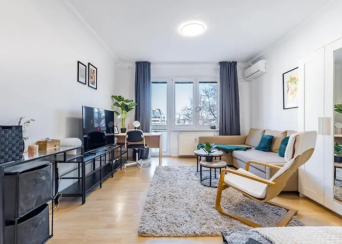 Free Parking - Adm Warm Spacious In Center, Coffee, Ac, Wifi Братислава