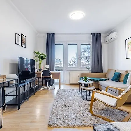 Free Parking - Adm Warm Spacious In Center, Coffee, Ac, Wifi Bratislava