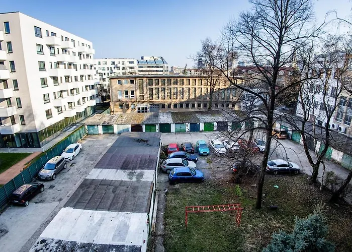 Free Parking - Adm Warm Spacious In Center, Coffee, Ac, Wifi Apartament